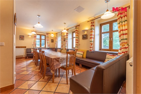 Prodej rodinného domu, 270 m² - 6