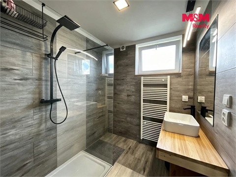 Prodej rodinného domu, 360 m² - 4