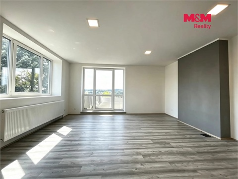 Prodej rodinného domu, 360 m² 2