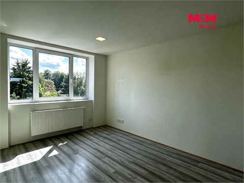 Prodej rodinného domu, 360 m² - 14