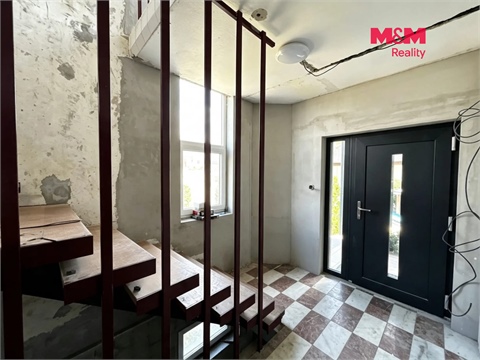Prodej rodinného domu, 360 m² 18