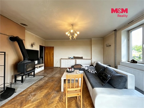 Prodej rodinného domu, 360 m² - 12