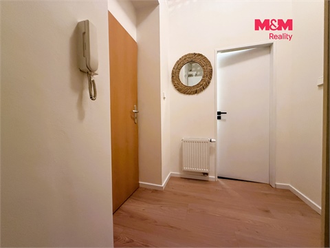 Pronájem bytu 2kk, 55 m² 12