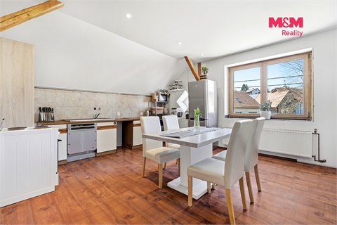 Prodej rodinného domu, 313 m² 12