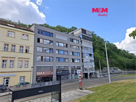 Pronájem parkovacího místa, 13 m² 0