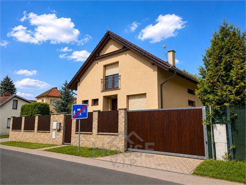 Prodej domu, 182 m² 0