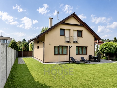 Prodej domu, 182 m² - 2