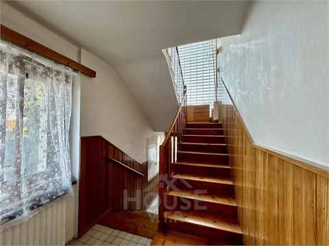 Prodej rodinného domu, 356 m² - 8