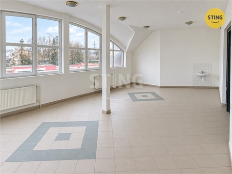 Pronájem komerčního objektu, 452 m² - 0