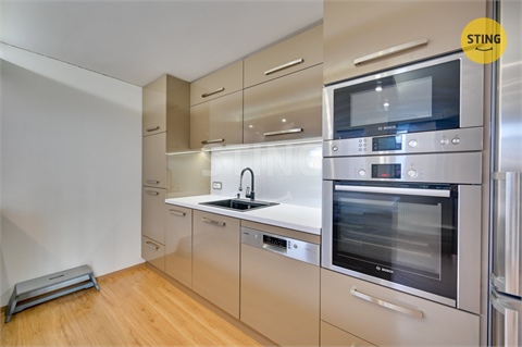 Prodej bytu 4+1, 108 m² - 2