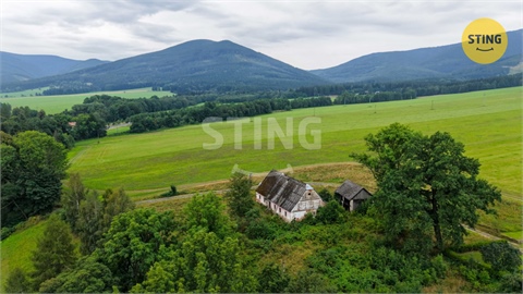 Prodej stavebního pozemku, 1 046 m² 2