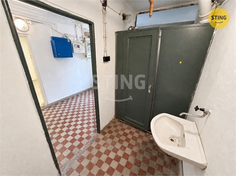 Pronájem obchodních prostor, 55 m² 18
