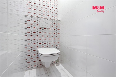 Prodej bytu 4+1, 80 m² 8