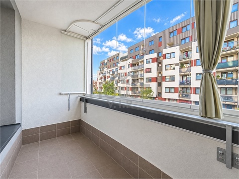 Prodej bytu 2kk, 56 m² 2