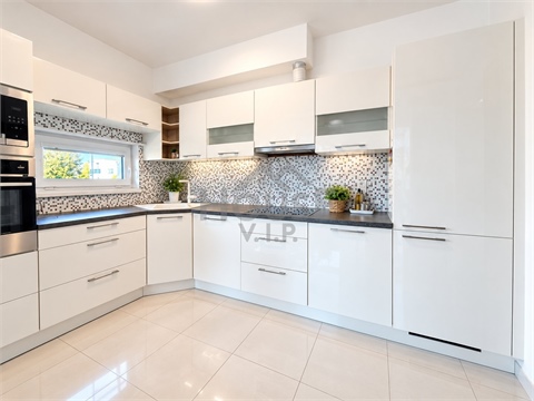 Prodej bytu 2kk, 56 m² - 2