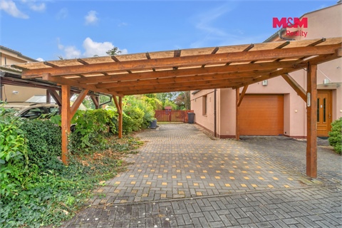 Prodej rodinného domu, 100 m² 18