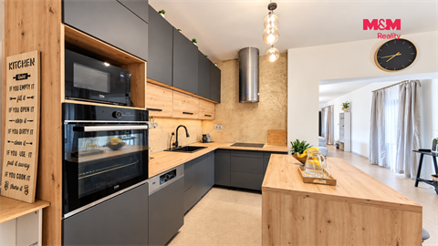 Prodej rodinného domu, 165 m² - 10