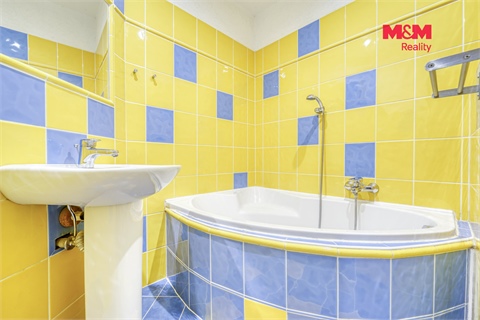 Pronájem bytu 1+1, 38 m² 2