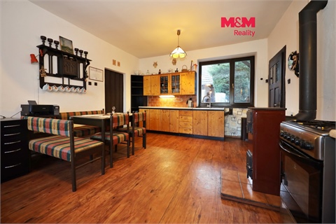 Prodej rodinného domu, 240 m² 0