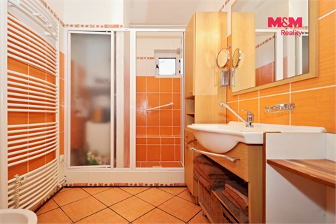 Prodej rodinného domu, 240 m² - 4