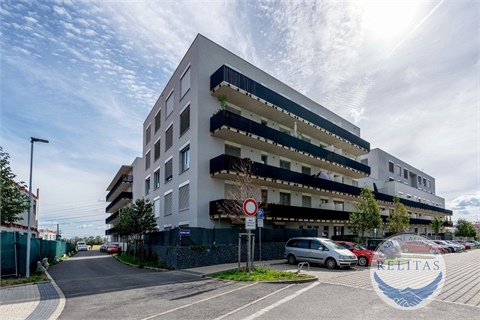 Prodej bytu 4kk, 86 m² 22