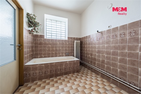 Prodej rodinného domu, 236 m² 12