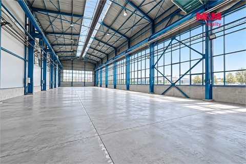 Prodej výrobního objektu, 3 673 m² - 0