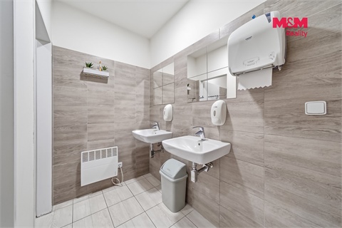 Prodej výrobního objektu, 3 673 m² - 12