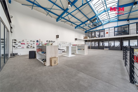 Prodej výrobního objektu, 3 673 m² 14