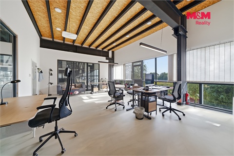 Prodej výrobního objektu, 3 673 m² - 8