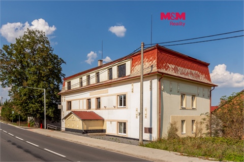 Prodej restaurace, 631 m² 0