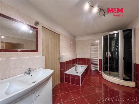Prodej rodinného domu, 226 m² 10