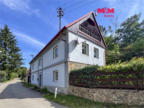 Prodej rodinného domu, 226 m² 0
