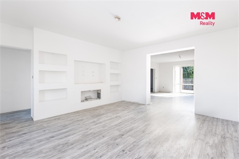 Prodej rodinného domu, 410 m² - 10
