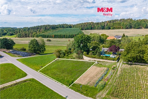 Prodej stavebního pozemku, 992 m² 0