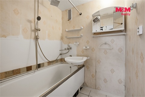 Prodej bytu 3+1, 60 m² - 16