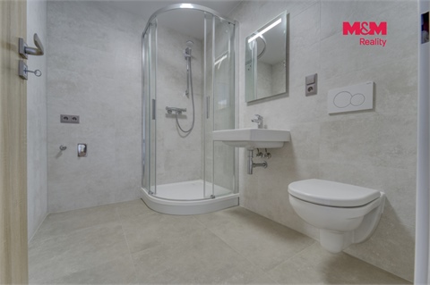 Pronájem bytu 1+1, 37 m² 2