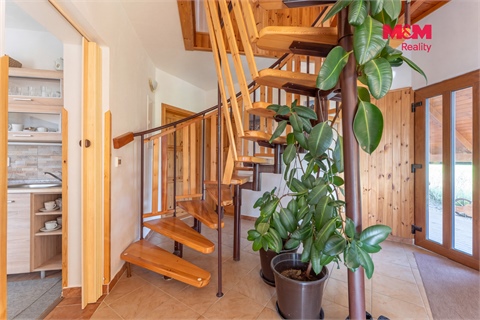Prodej rodinného domu, 204 m² 14