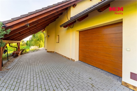 Prodej rodinného domu, 204 m² - 20