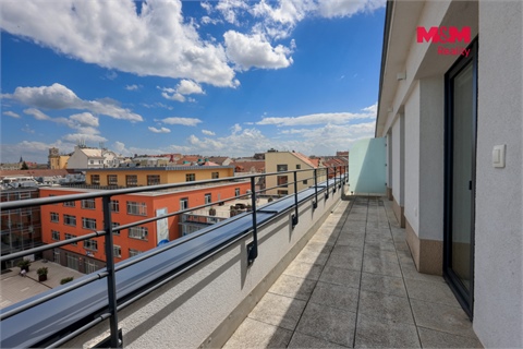 Pronájem bytu 2kk, 70 m² 2