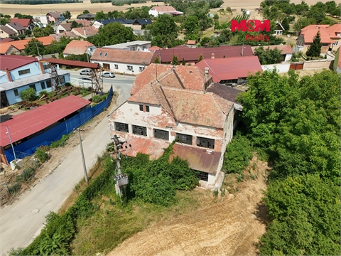 Prodej zemědělského objektu, 700 m² 0