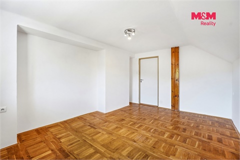 Prodej rodinného domu, 240 m² - 26