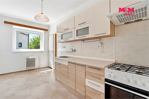 Prodej rodinného domu, 240 m² 8