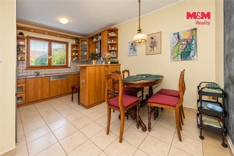 Prodej rodinného domu, 179 m² - 0