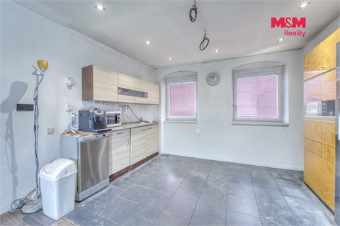 Prodej rodinného domu, 189 m² 8