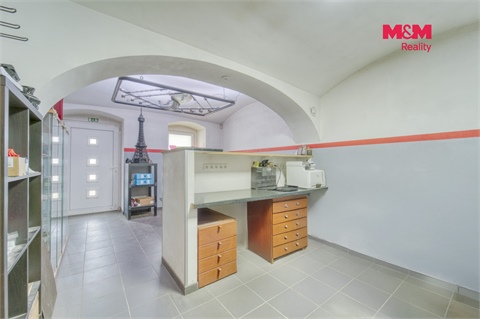 Prodej rodinného domu, 189 m² 10
