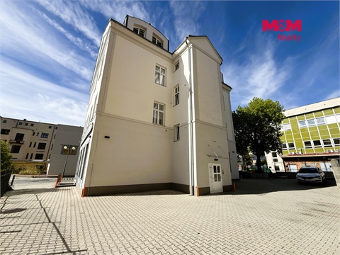 Pronájem bytu 1kk, 38 m² 12