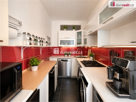 Pronájem bytu 3+1, 70 m² 0