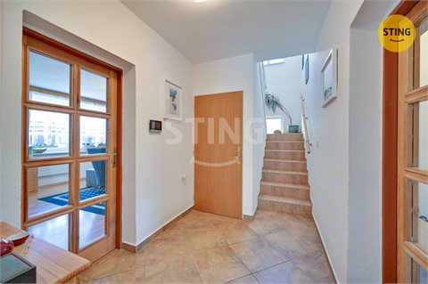 Prodej rodinného domu, 250 m² 14