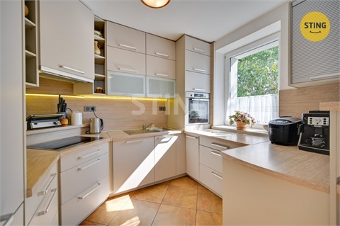 Prodej rodinného domu, 250 m² - 0